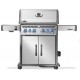 Churrasqueira a gás Napoleon Rogue® PRO-S 525 RSIB em aço inoxidável SIZZLE ZONE™ com 6 queimadores e 1 traseira